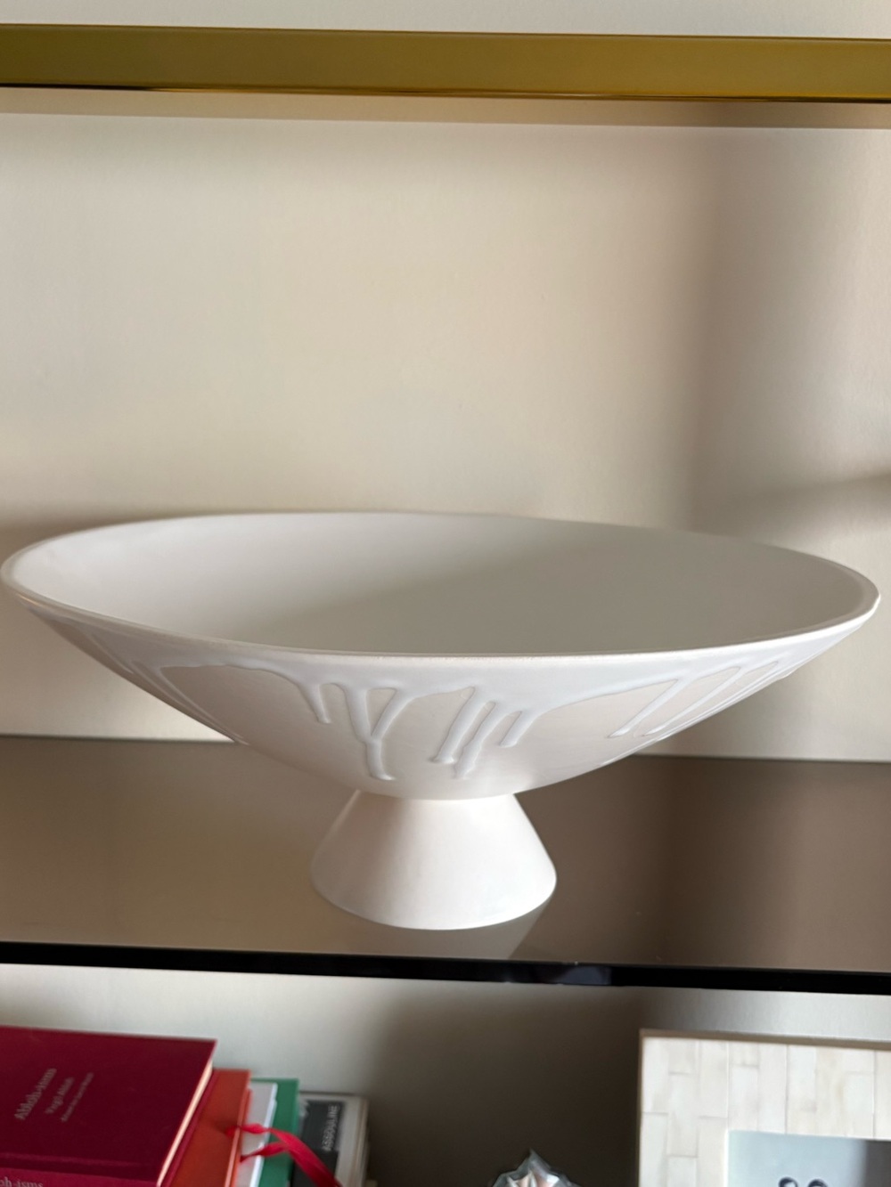 White Decorative Pedestal Bowl with Drip Glaze detail